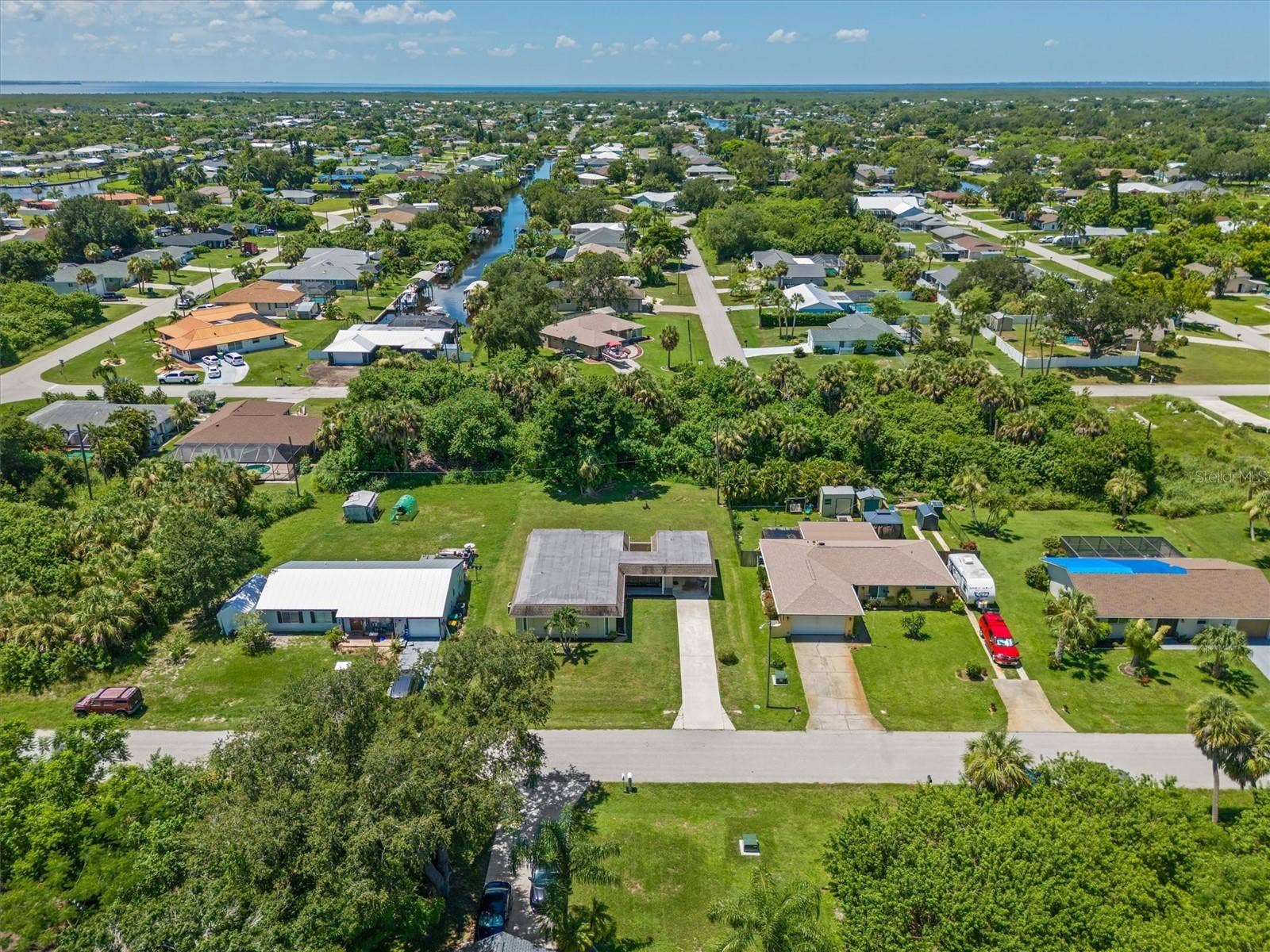 18579 ROBINSON AVENUE, Port Charlotte, FL 33948 18579 ROBINSON AVENUE, Port Charlotte, FL 33948