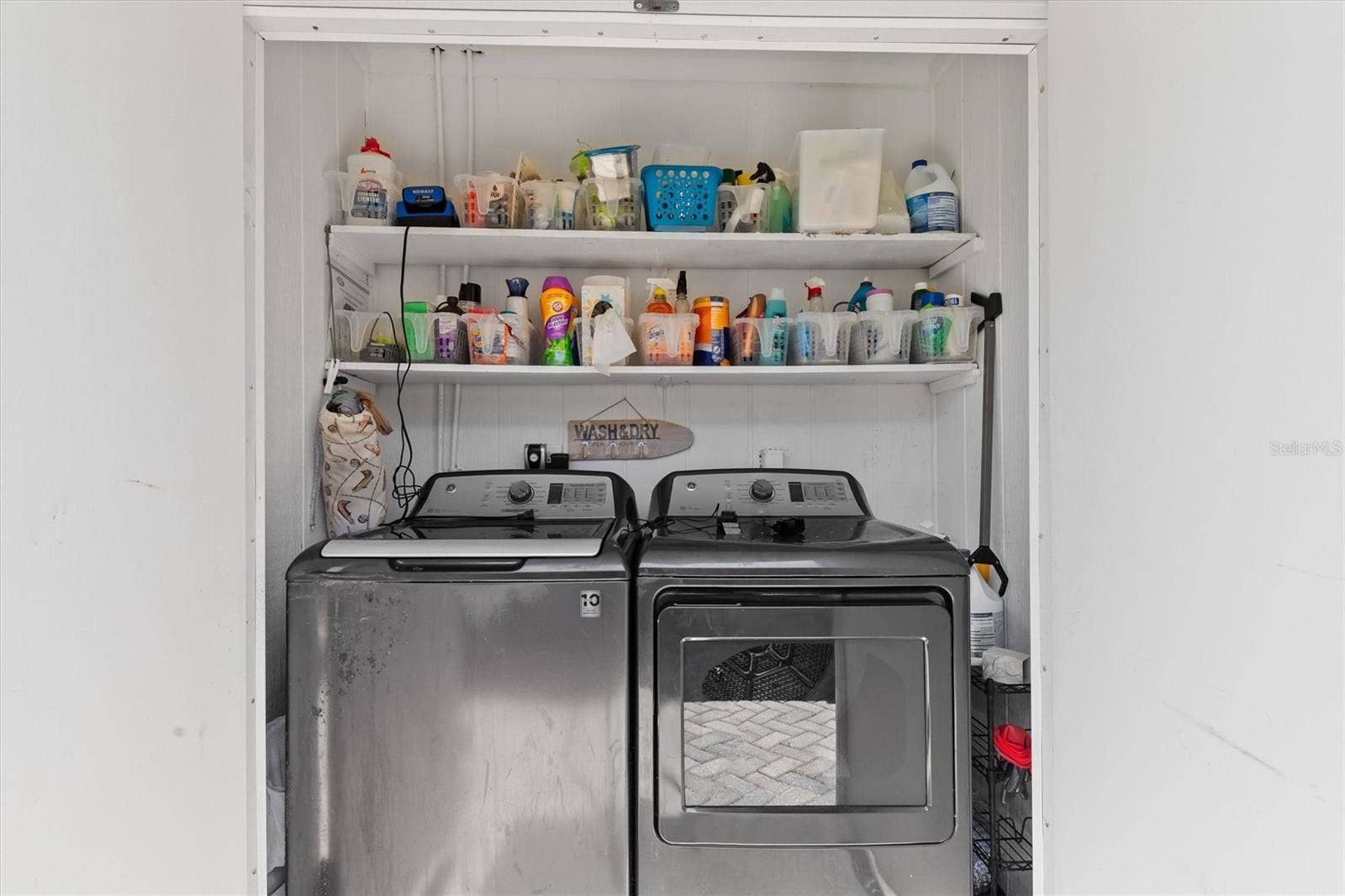 18579 ROBINSON AVENUE, Port Charlotte, FL 33948 Laundry Room