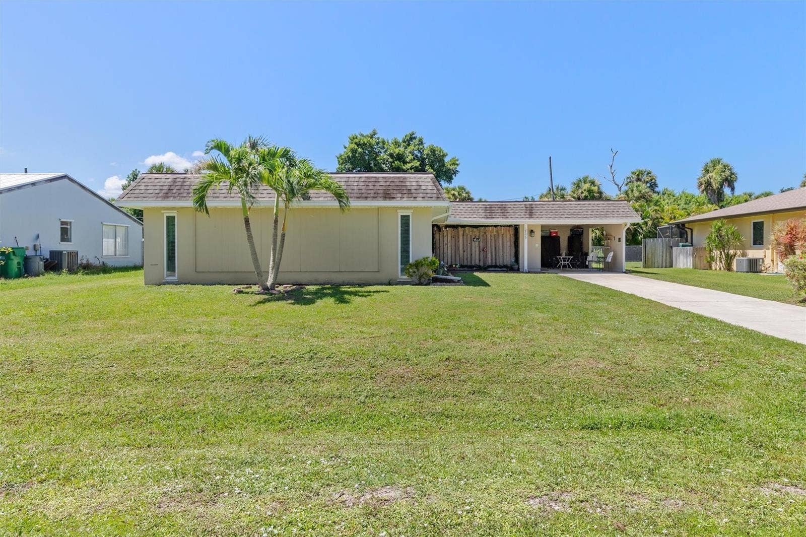 18579 ROBINSON AVENUE, Port Charlotte, FL 33948 18579 ROBINSON AVENUE, Port Charlotte, FL 33948