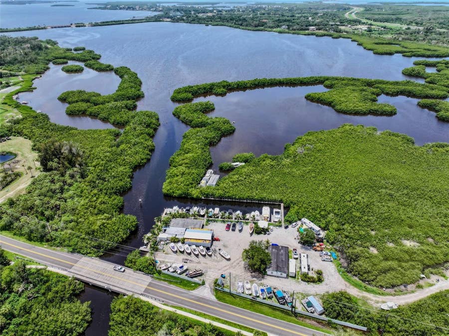 Property photo for 6817 BAYSHORE ROAD, Palmetto, FL