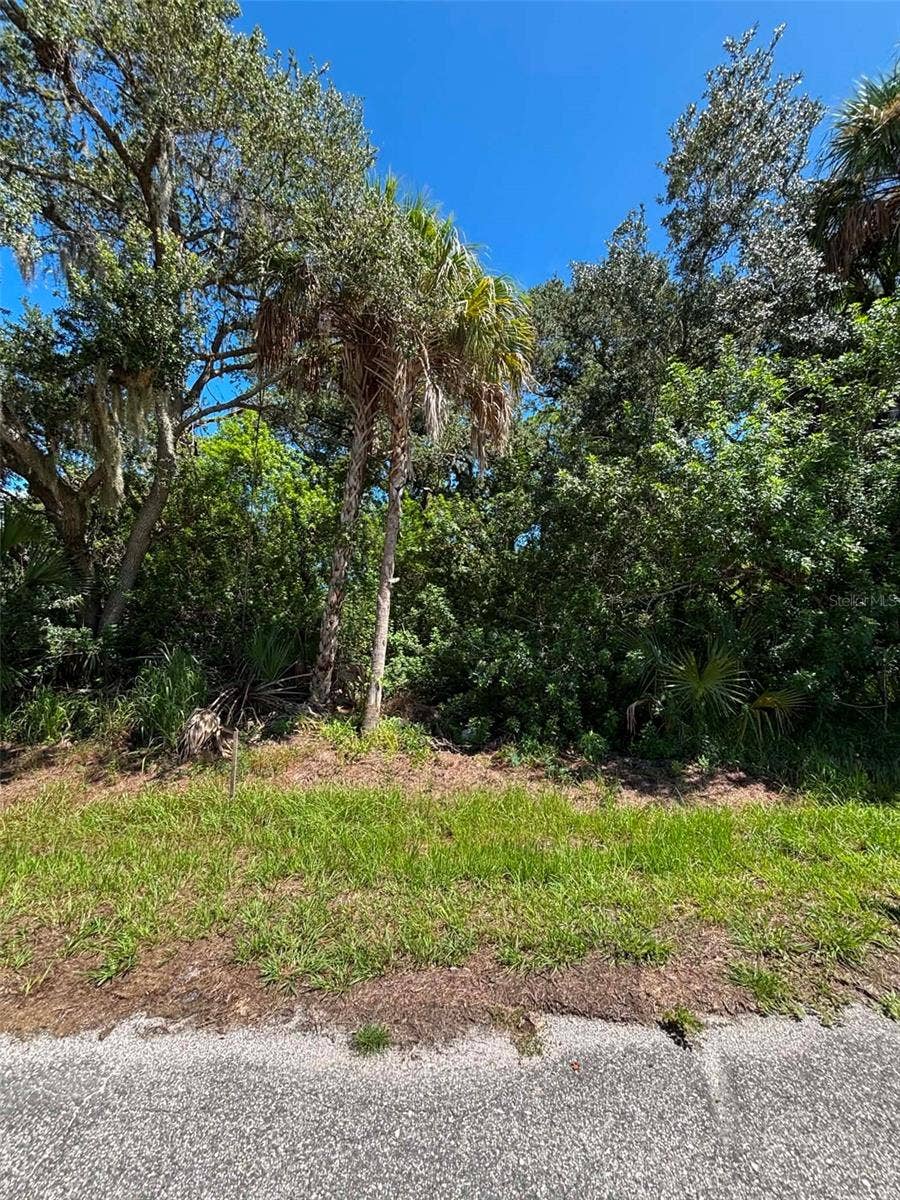Property photo for 18024 WING AVENUE, Port Charlotte, FL