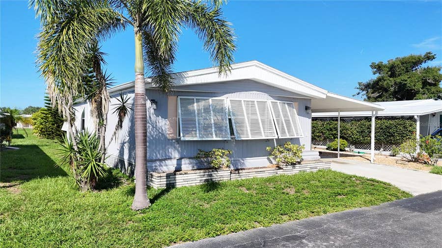 Property photo for 3 S BUENA VISTA AVENUE, Englewood, FL