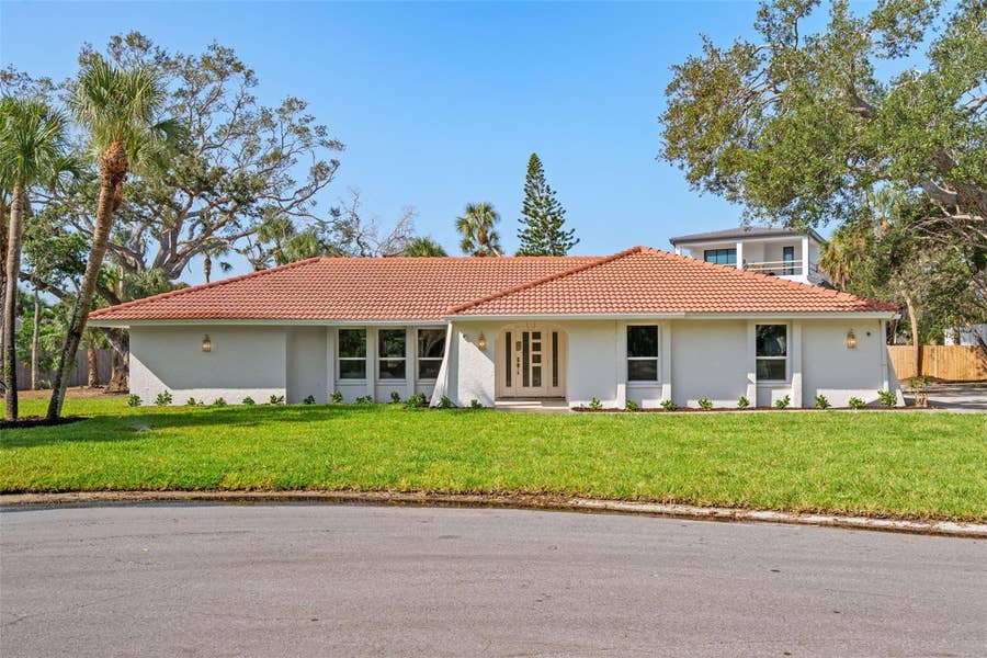 Property photo for 670 VENICE LANE, Sarasota, FL