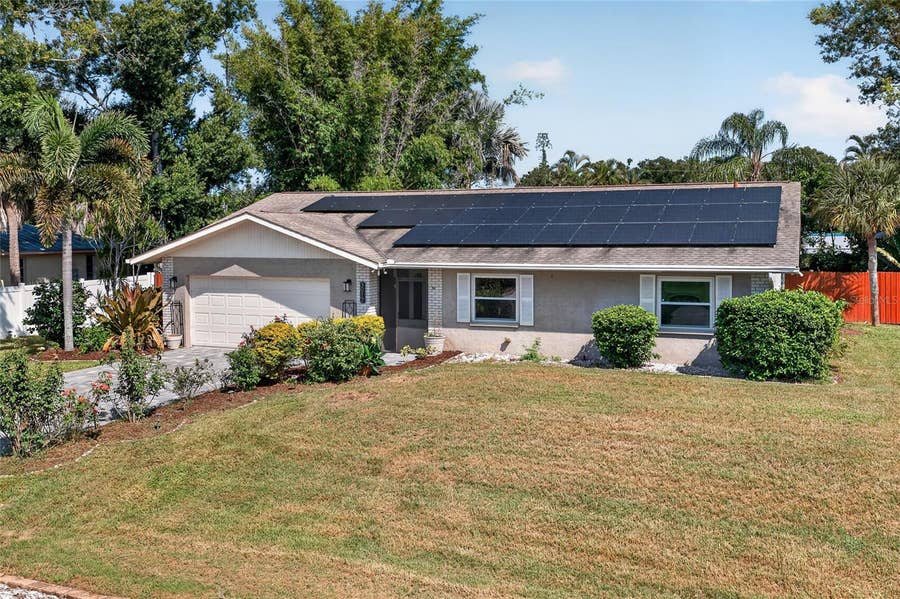 Property photo for 3917 SAWYERWOOD ROAD, Sarasota, FL