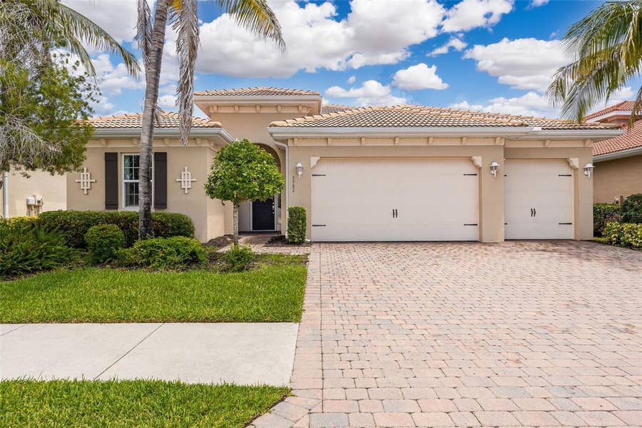 Property photo for 3987 ASHENTREE COURT, Fort Myers, FL
