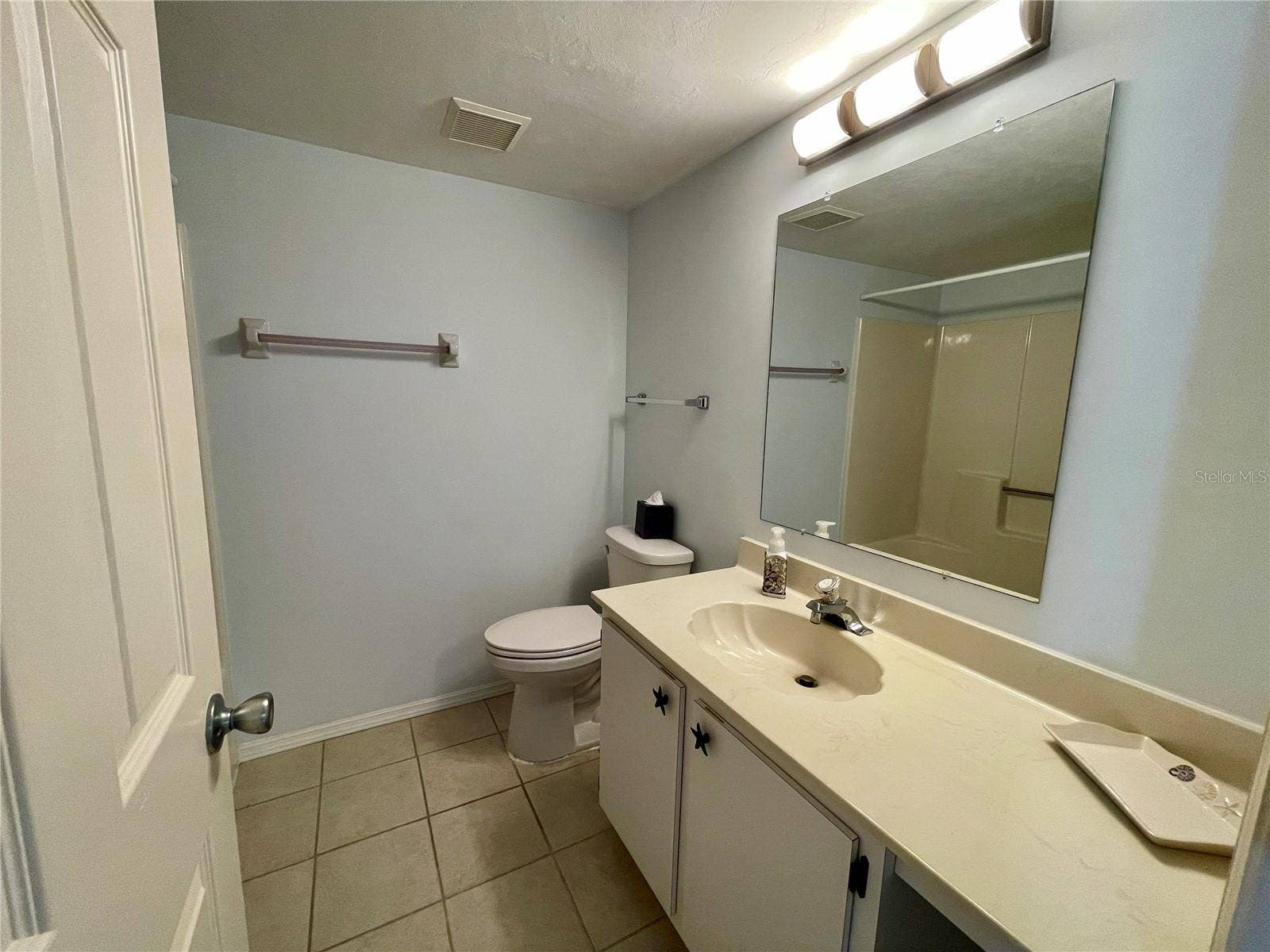 3310 LOVELAND BOULEVARD, #606, Punta Gorda, FL 33980 Guest Bathroom