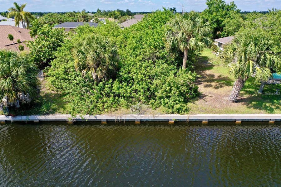 Property photo for 17133 CANARY LANE, Port Charlotte, FL