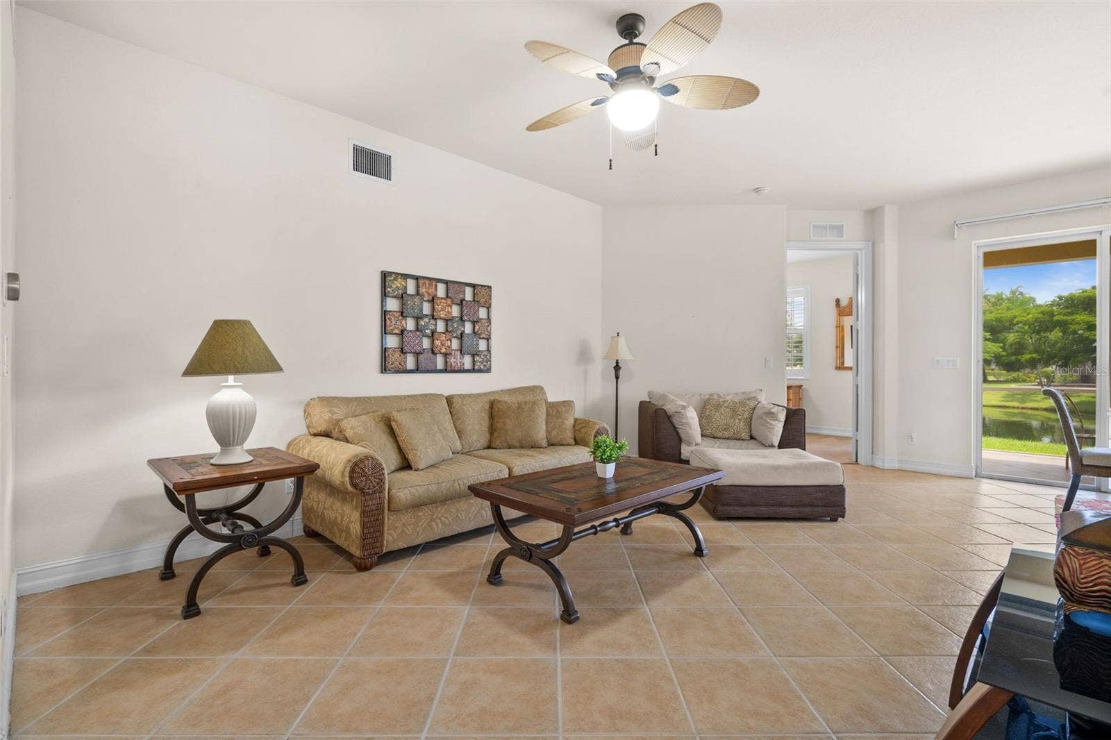 5626 CAPE HARBOUR DRIVE, #102, Cape Coral, FL 33914 Spacious Living Room
