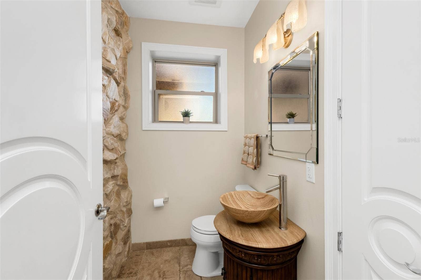 44 COLONY POINT DRIVE, Punta Gorda, FL 33950 44 COLONY POINT DRIVE, Punta Gorda, FL 33950