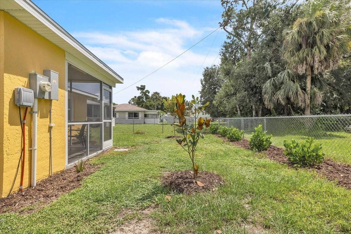 537 CAPITOL STREET, North Fort Myers, FL 33903 537 CAPITOL STREET, North Fort Myers, FL 33903