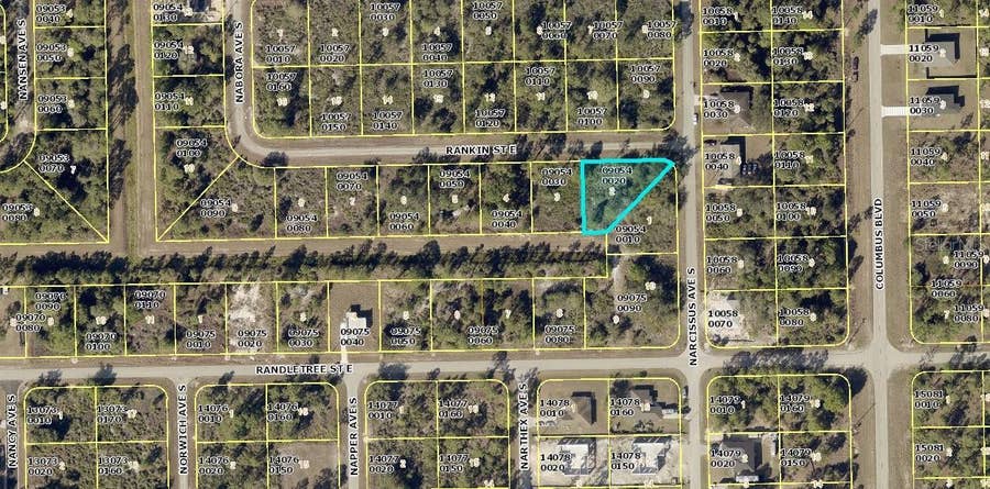 Property photo for 1144 RANKIN STREET E, Lehigh Acres, FL