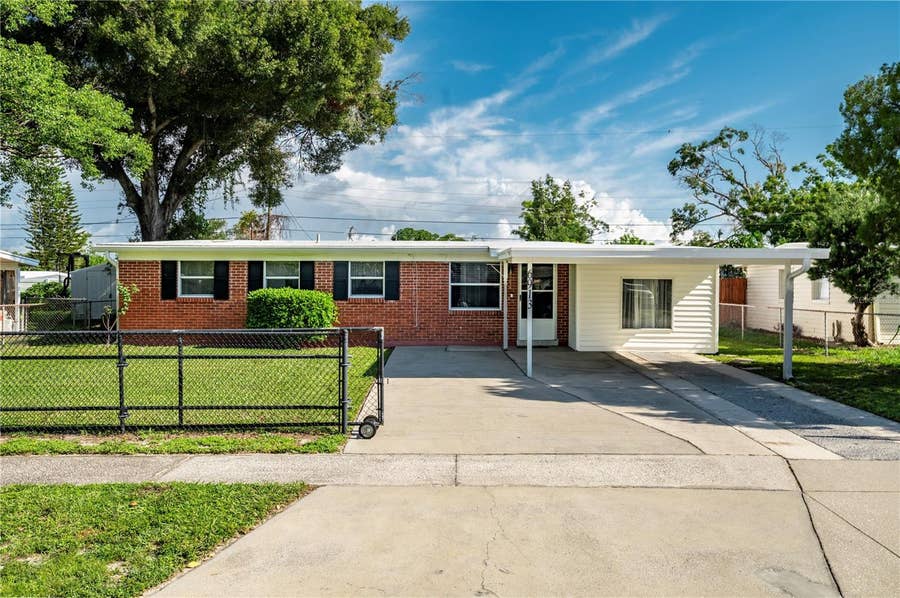 Property photo for 6913 W CLIFTON STREET, Tampa, FL