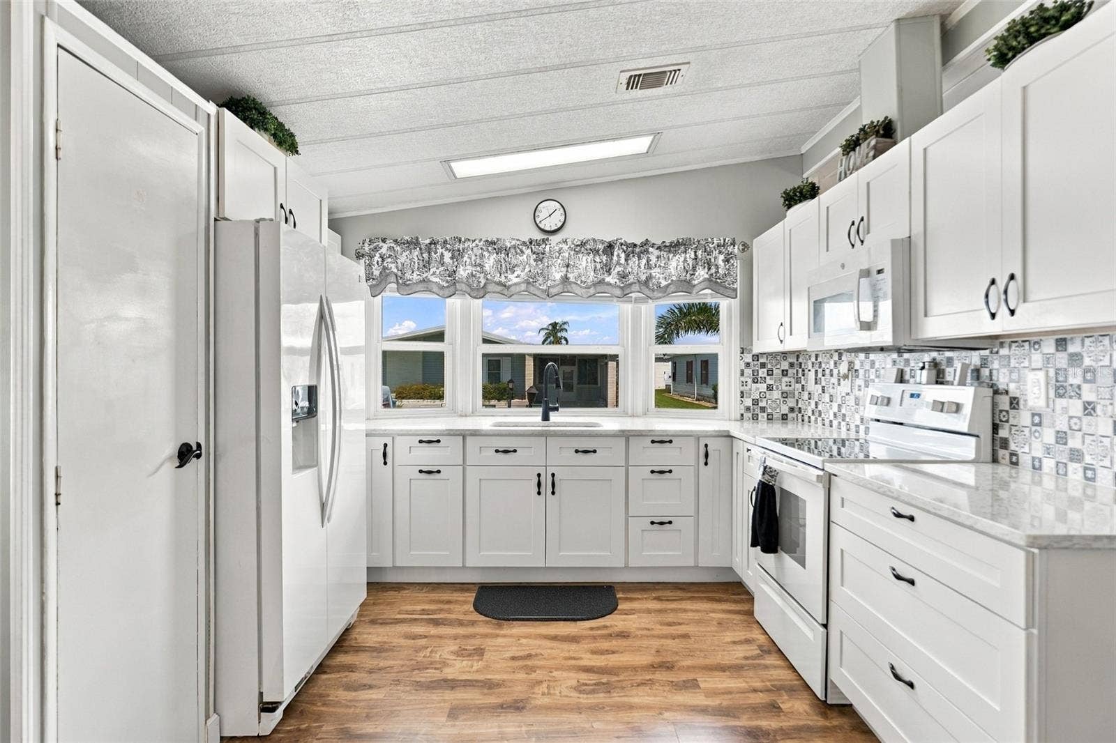 809 VILLA DEL SOL DRIVE, North Port, FL 34287 809 VILLA DEL SOL DRIVE, North Port, FL 34287