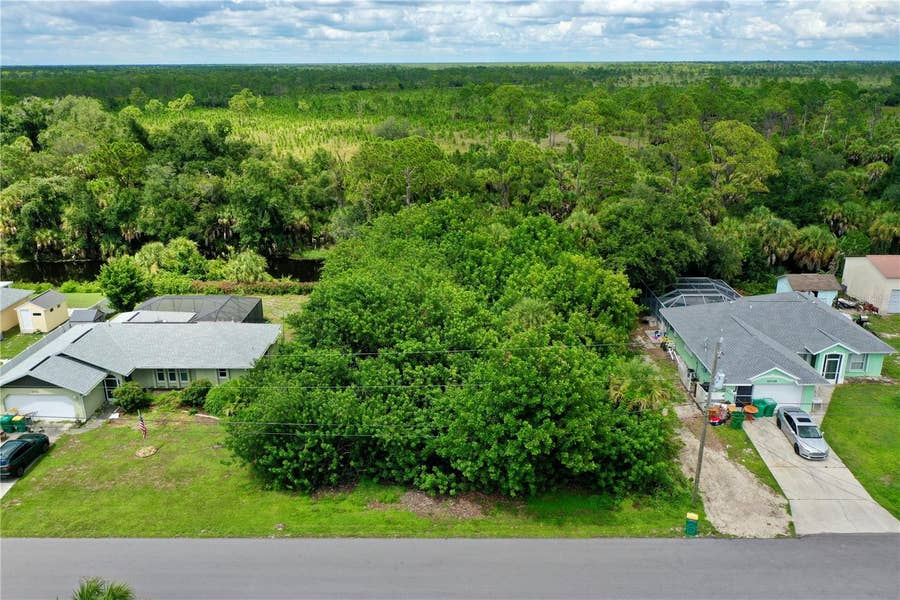 Property photo for 10118 CHARLEMONT AVENUE, Englewood, FL
