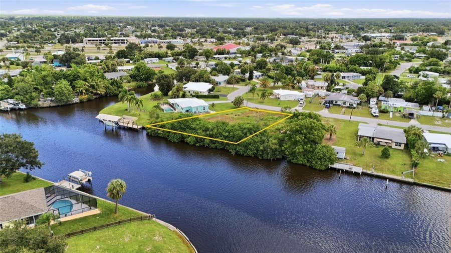 Property photo for 213 WATERWAY CIRCLE NE, Port Charlotte, FL