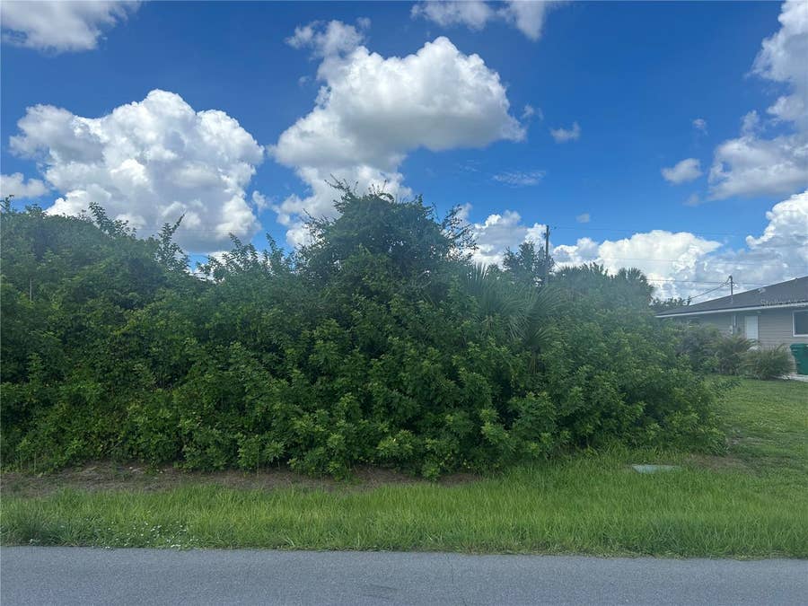 Property photo for 11104 GRAFTON AVENUE, Englewood, FL