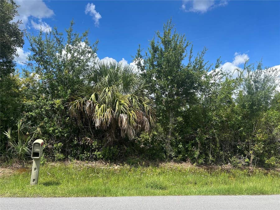 Property photo for 11152 CHALET AVENUE, Englewood, FL