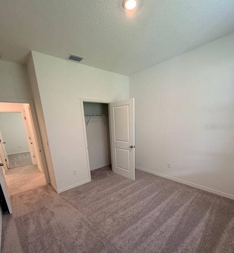 37 ZEPHYR LILY TRAIL, Palm Coast, FL 32164 37 ZEPHYR LILY TRAIL, Palm Coast, FL 32164