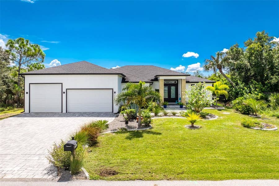 Property photo for 17381 ROBINSON AVENUE, Port Charlotte, FL