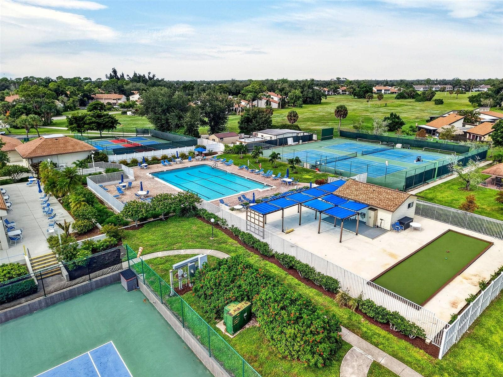 726 WHITE PINE TREE ROAD, #84, Venice, FL 34285