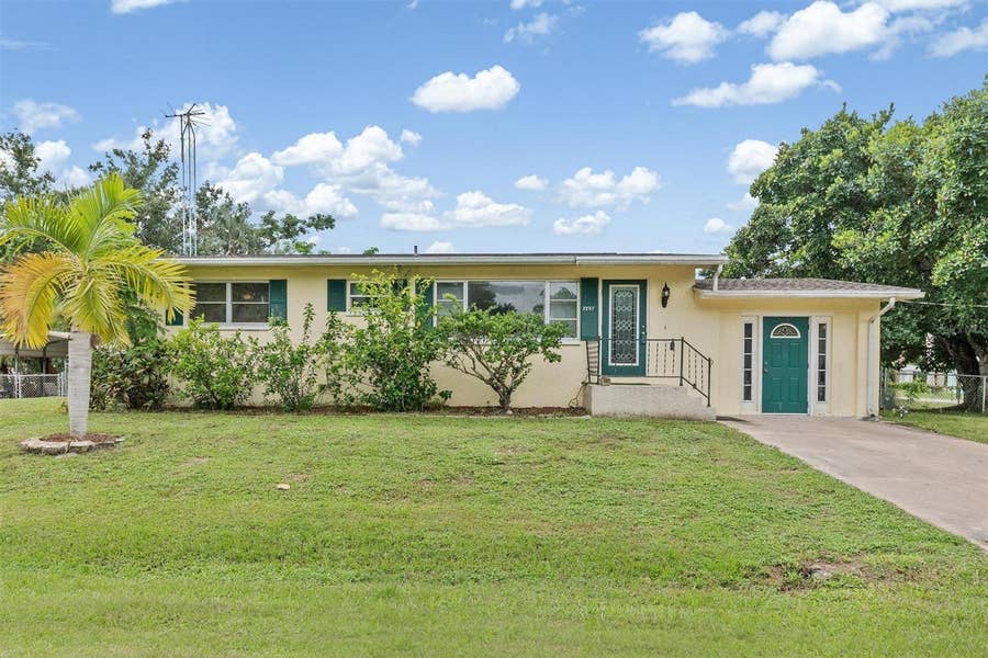 Property photo for 2205 DIXIE AVENUE, Punta Gorda, FL