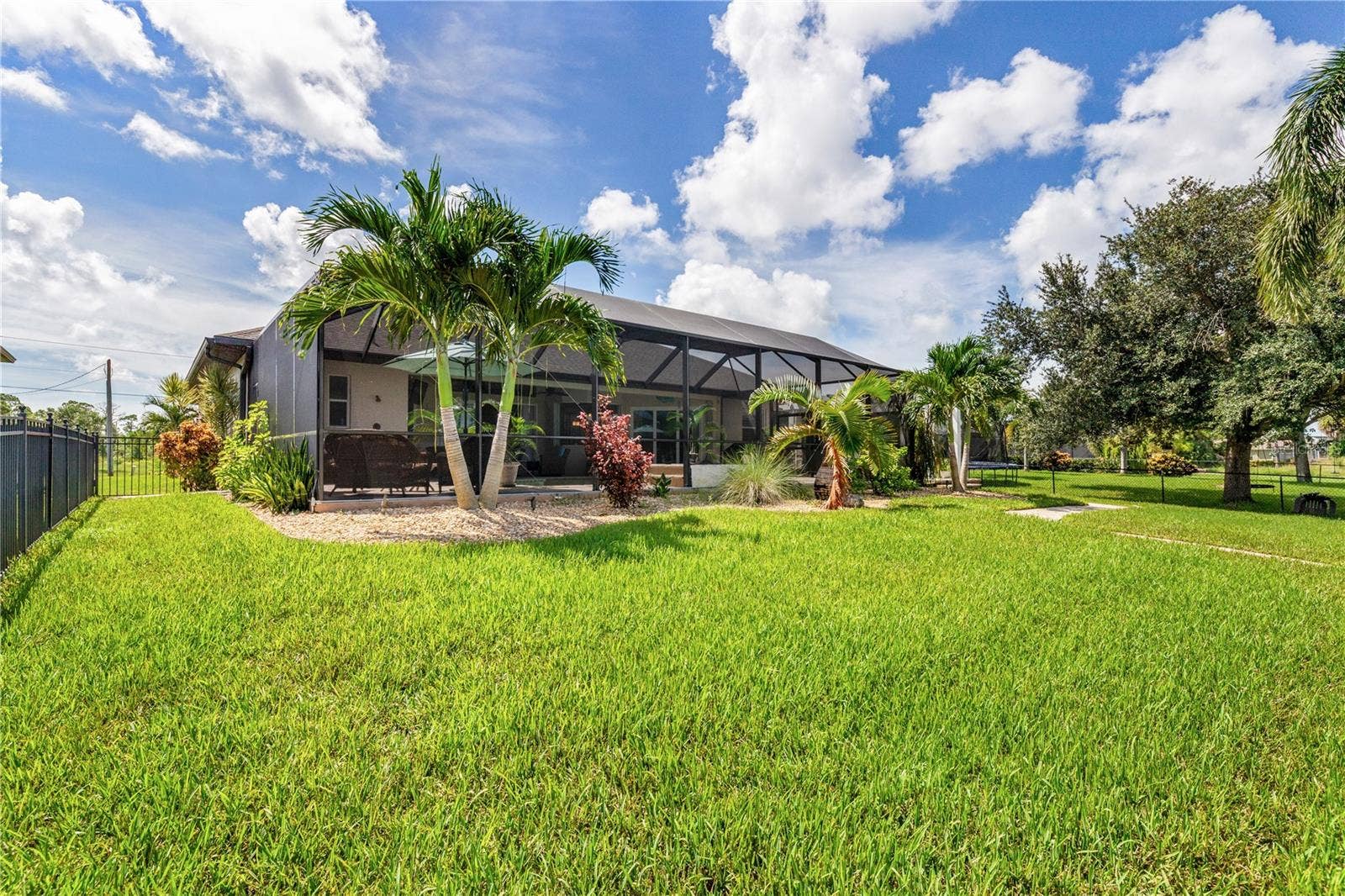 1098 BOUNDARY BOULEVARD, Rotonda West, FL 33947 1098 BOUNDARY BOULEVARD, Rotonda West, FL 33947