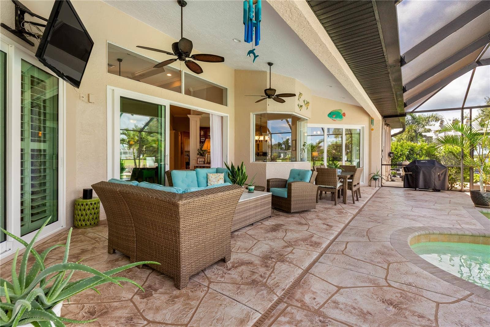 1098 BOUNDARY BOULEVARD, Rotonda West, FL 33947 1098 BOUNDARY BOULEVARD, Rotonda West, FL 33947
