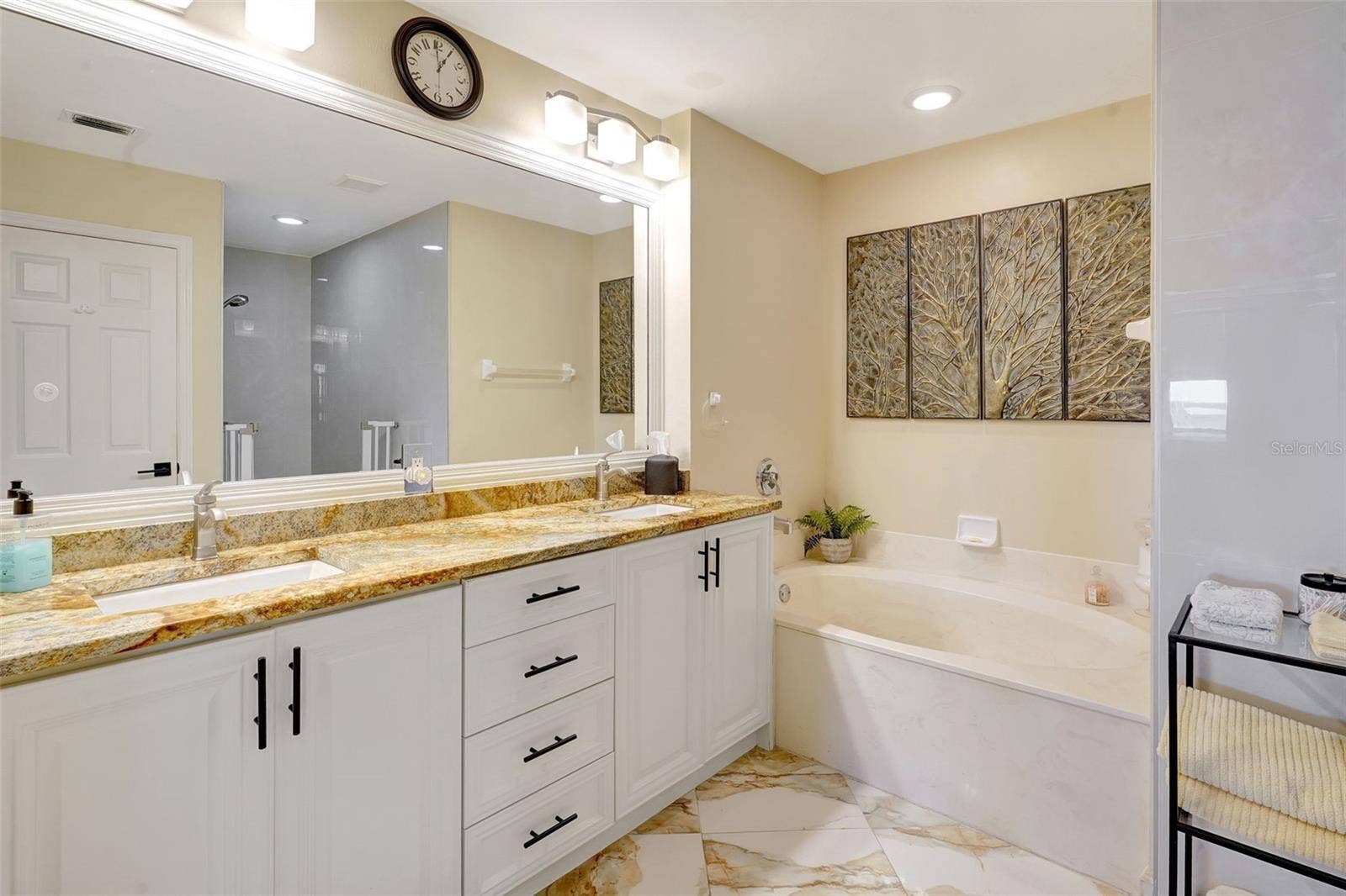 2060 MATECUMBE KEY ROAD, #2501, Punta Gorda, FL 33955 2060 MATECUMBE KEY ROAD, #2501, Punta Gorda, FL 33955