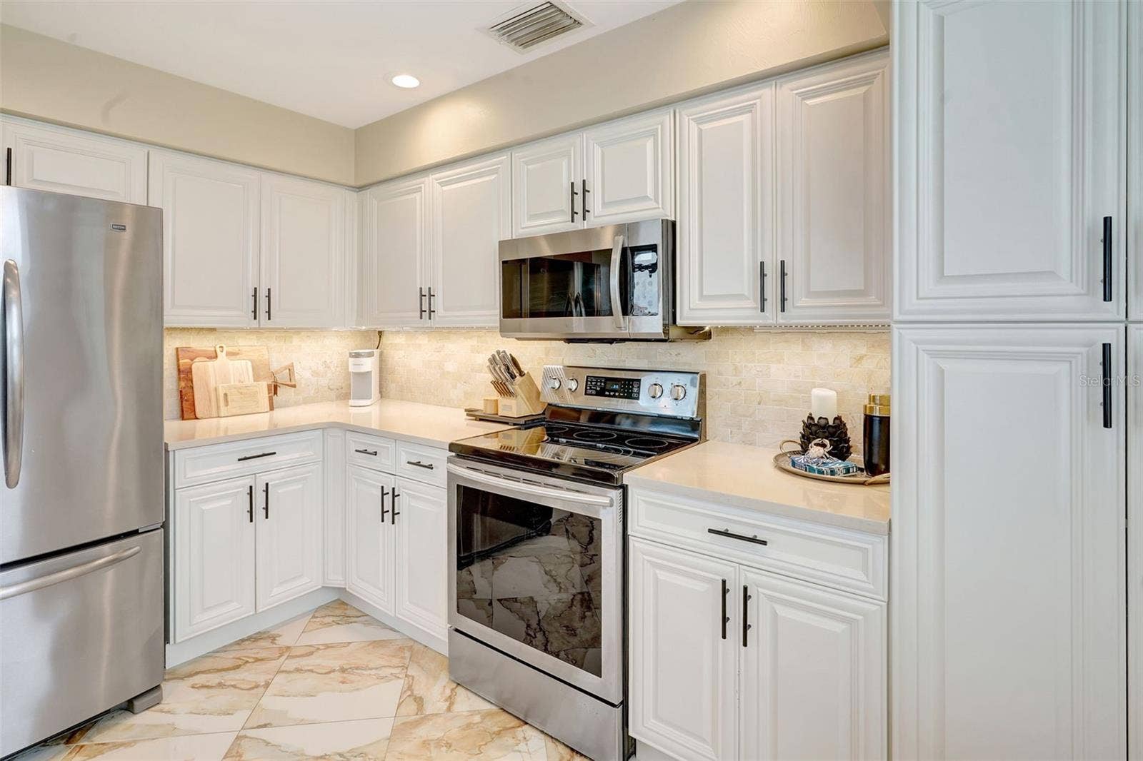 2060 MATECUMBE KEY ROAD, #2501, Punta Gorda, FL 33955 2060 MATECUMBE KEY ROAD, #2501, Punta Gorda, FL 33955