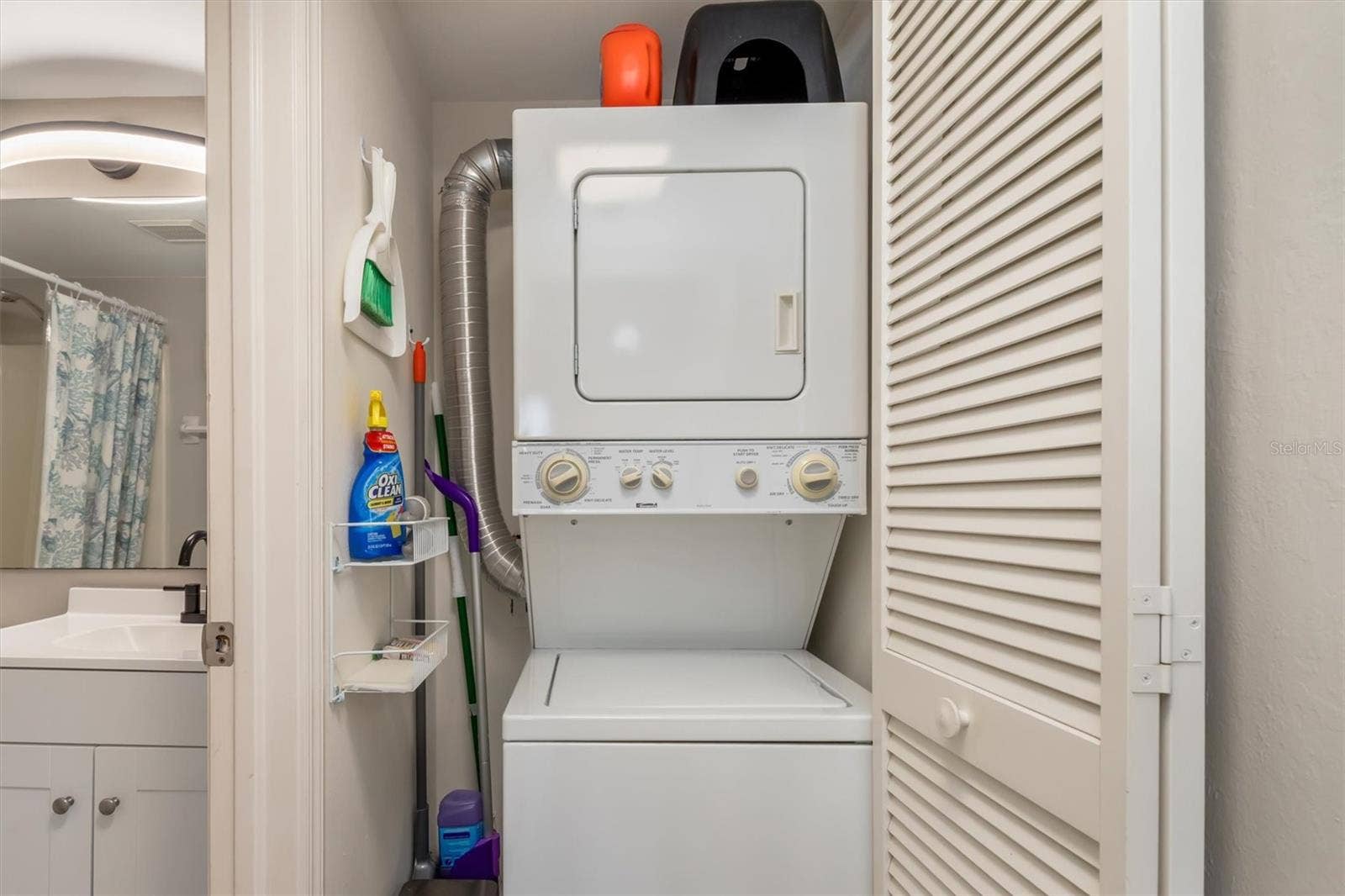 3310 LOVELAND BOULEVARD, #1105, Punta Gorda, FL 33980 IN-UNIT LAUNDRY STACK WASHER DRYER