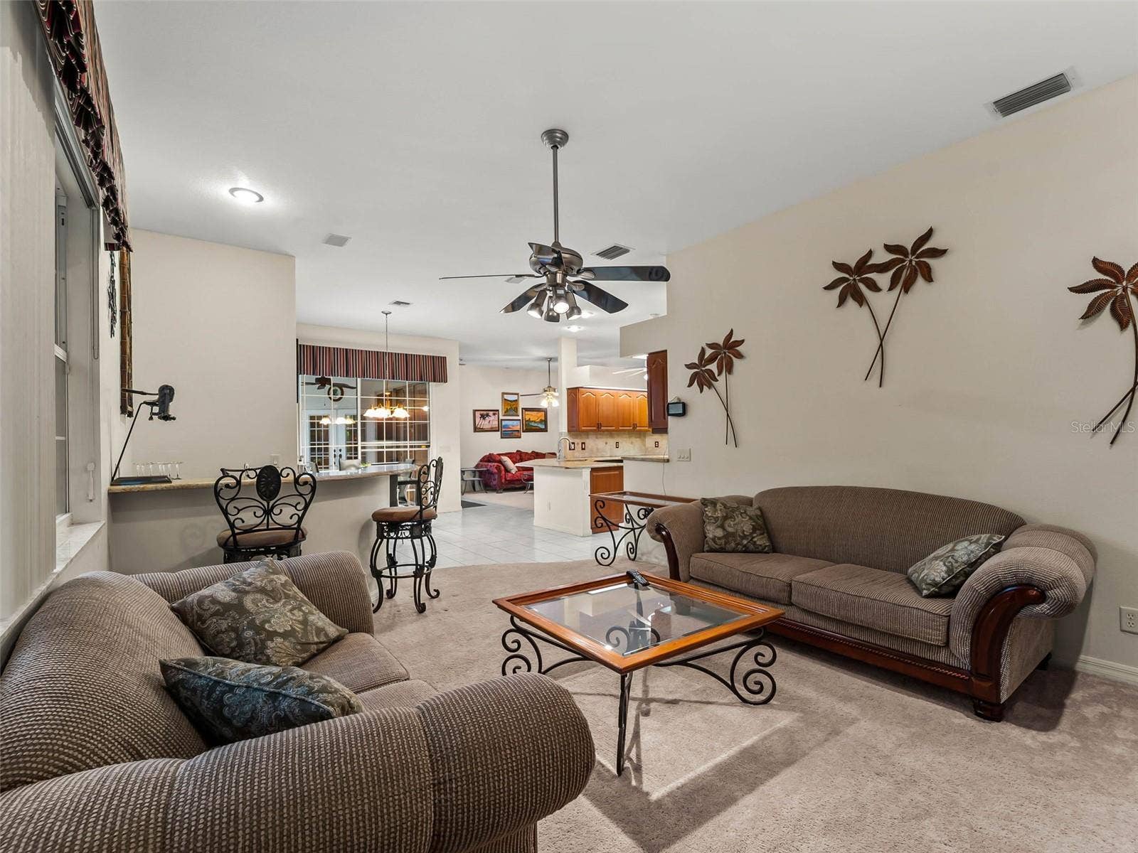 FamilyRoom_9336StPaulDr_PortCharlotte_OpenConcept_Corner.jpg