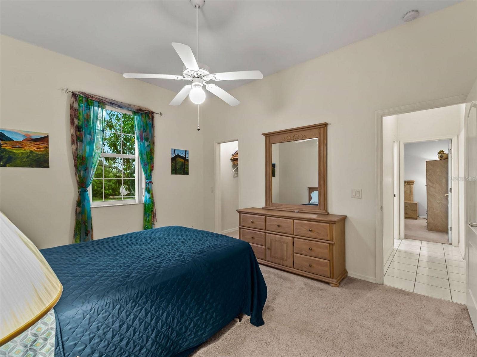 Bedroom3_9336StPaulDr_PortCharlotte_NaturalLight_WindowView.jpg