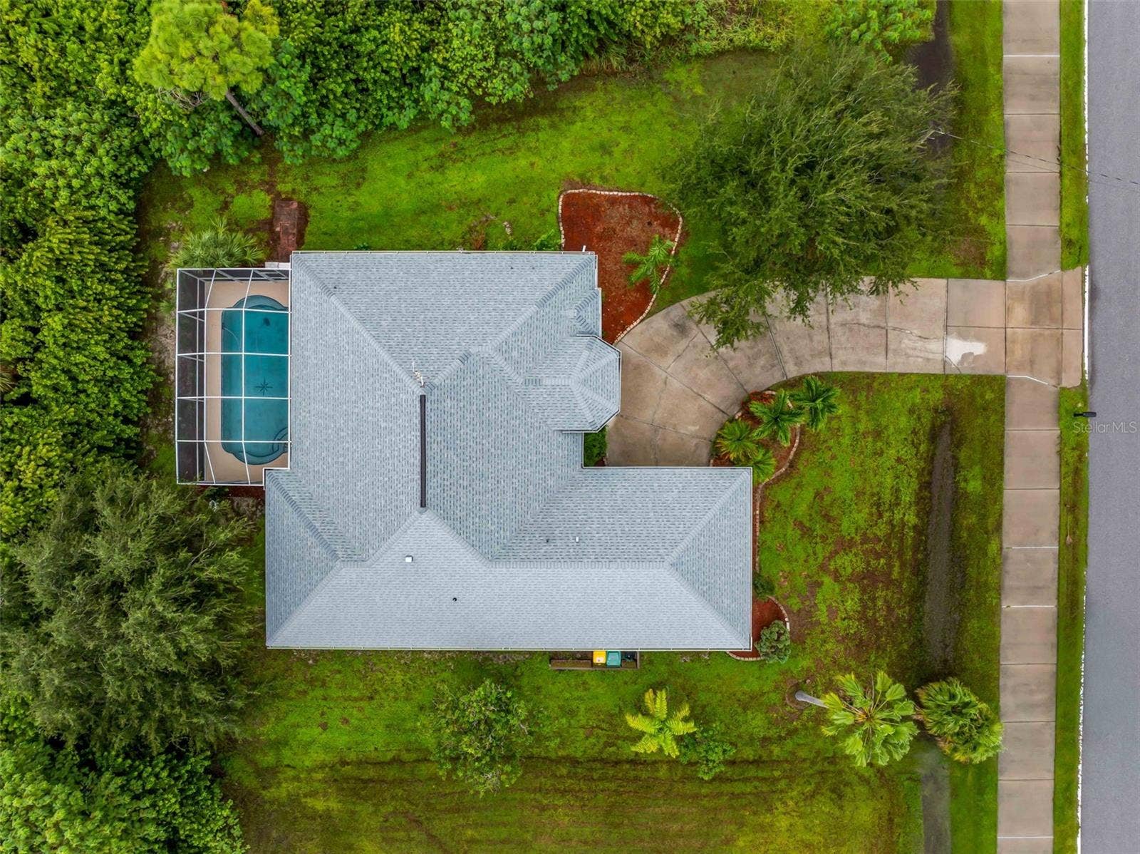 Aerial_9336StPaulDr_PortCharlotte_ScreenEnclosure_Overhead.jpg