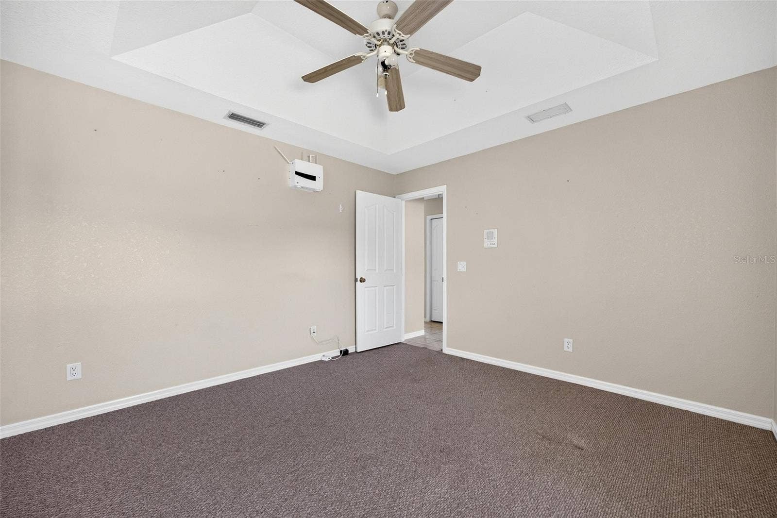 2494 VANKEUREN DRIVE, Port Charlotte, FL 33953 2494 VANKEUREN DRIVE, Port Charlotte, FL 33953