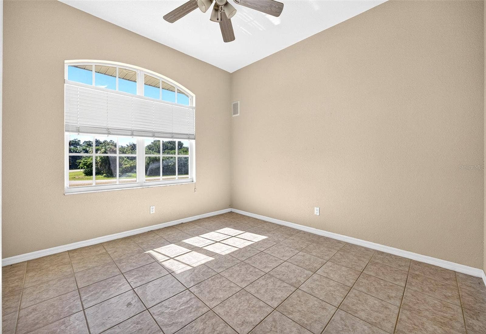 2494 VANKEUREN DRIVE, Port Charlotte, FL 33953 2494 VANKEUREN DRIVE, Port Charlotte, FL 33953