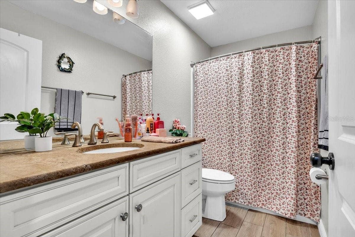 GUEST BATHROOM