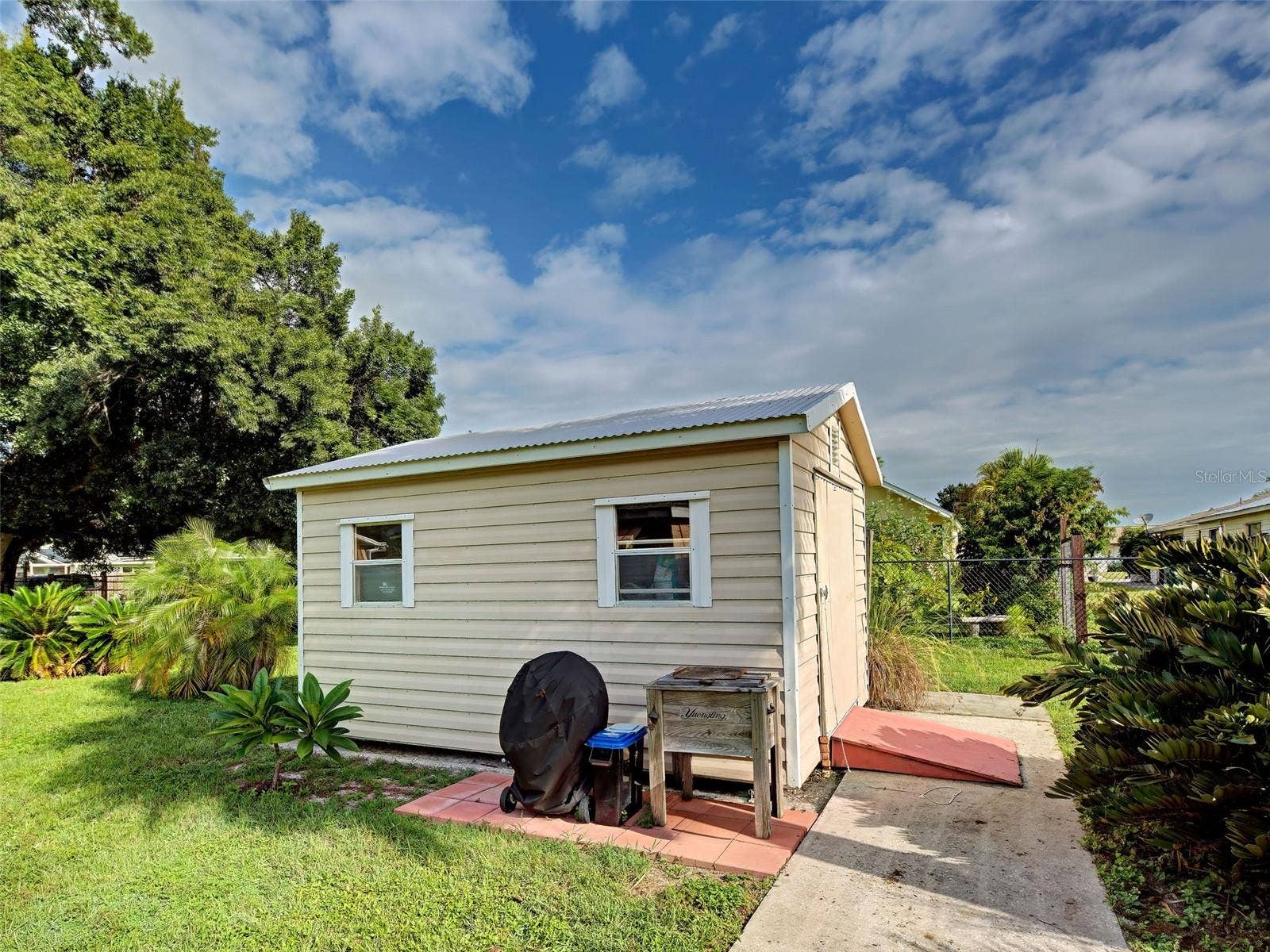 Shed