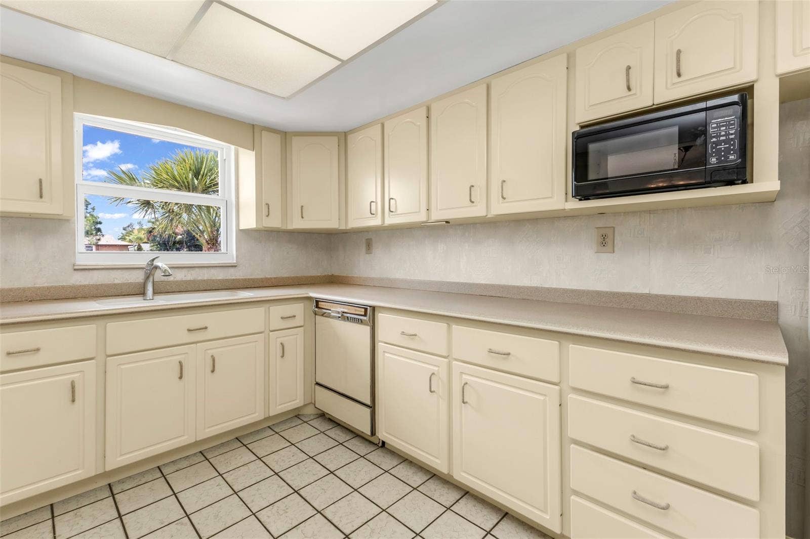 160 ANNAPOLIS LANE, Rotonda West, FL 33947 160 ANNAPOLIS LANE, Rotonda West, FL 33947