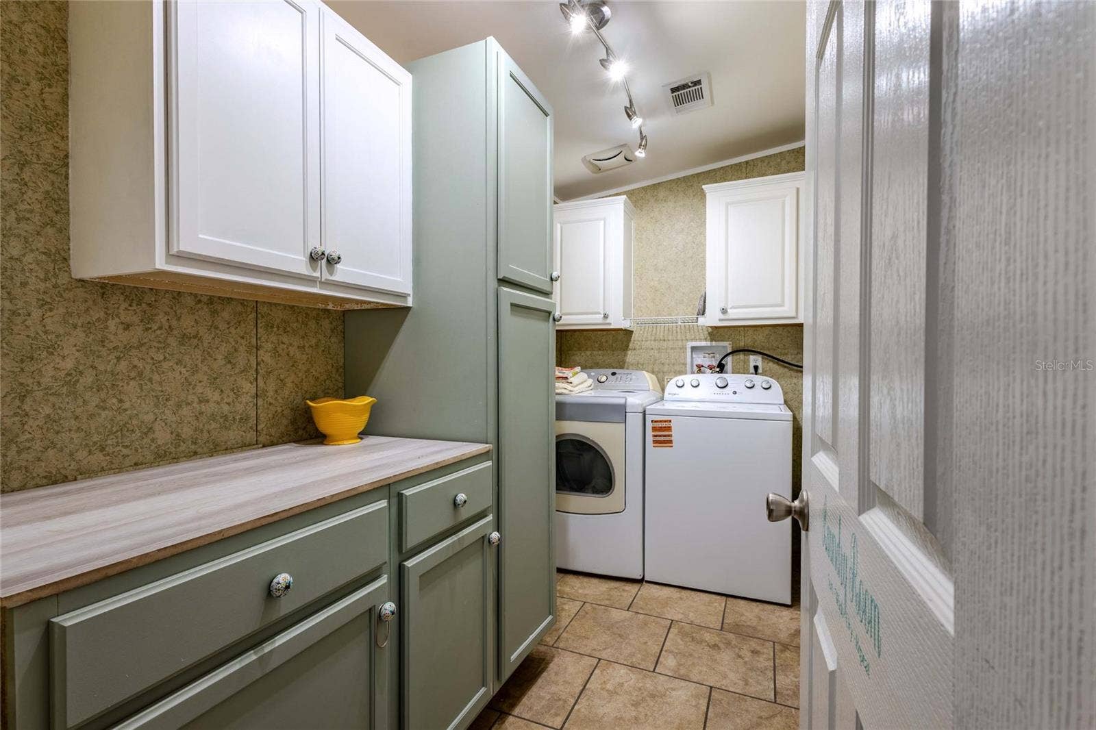2100 KINGS HIGHWAY, #402, Port Charlotte, FL 33980 2100 KINGS HIGHWAY, #402, Port Charlotte, FL 33980