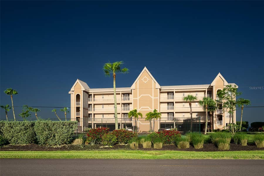Property photo for 101 N MARION COURT, #114, Punta Gorda, FL