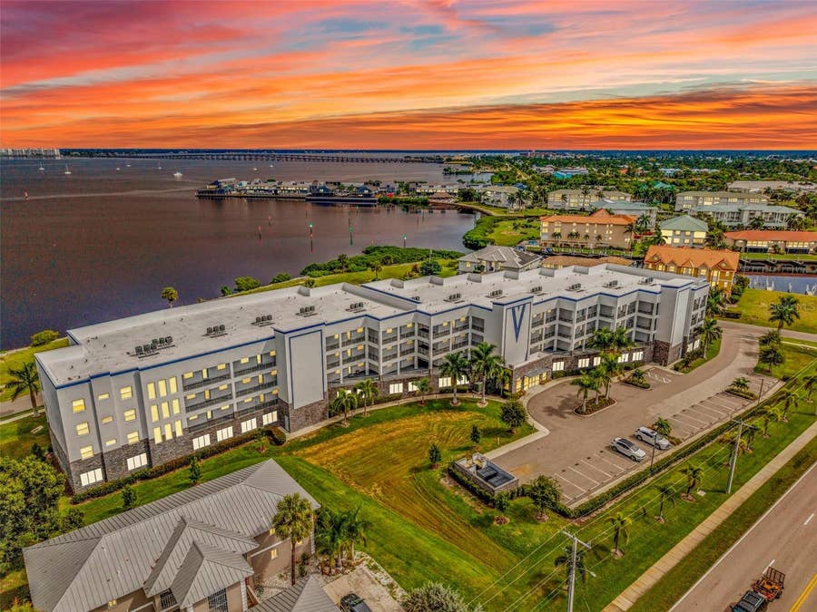 Property photo for 1425 PARK BEACH CIRCLE, #124, Punta Gorda, FL