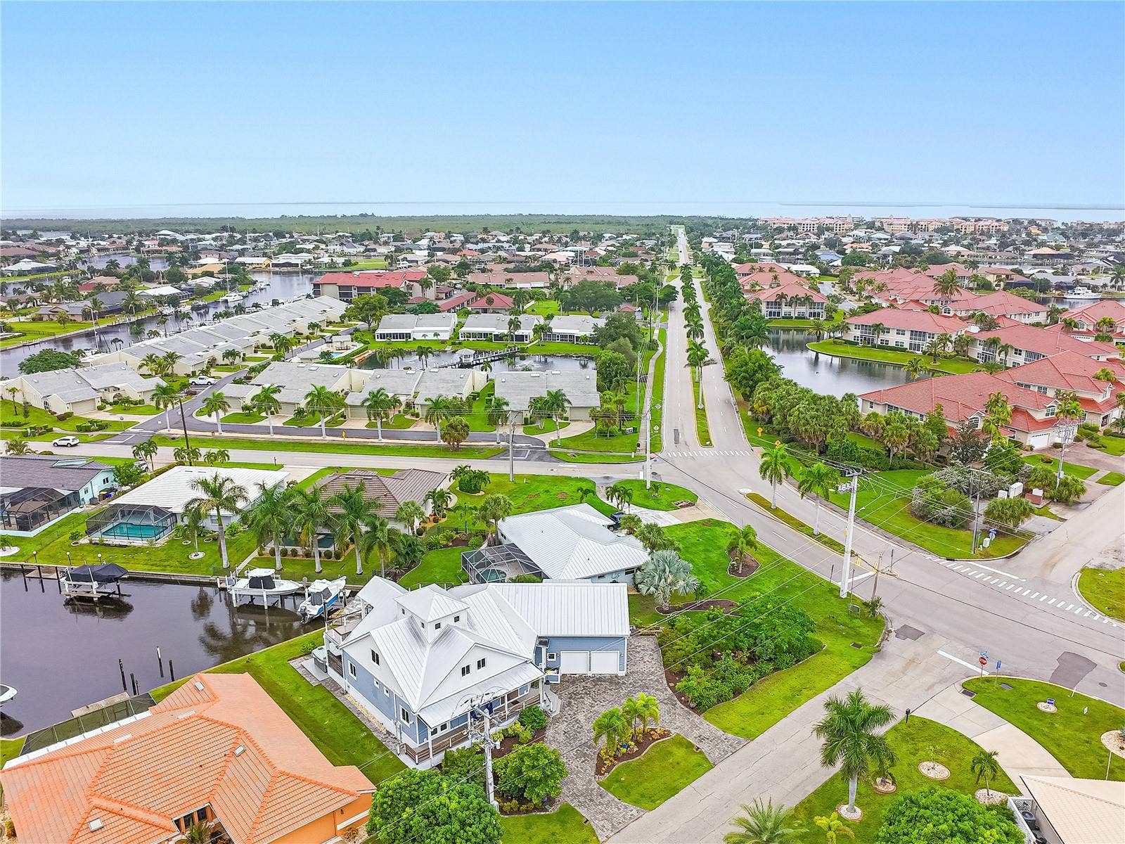 201 TROPICANA DRIVE, Punta Gorda, FL 33950 201 TROPICANA DRIVE, Punta Gorda, FL 33950