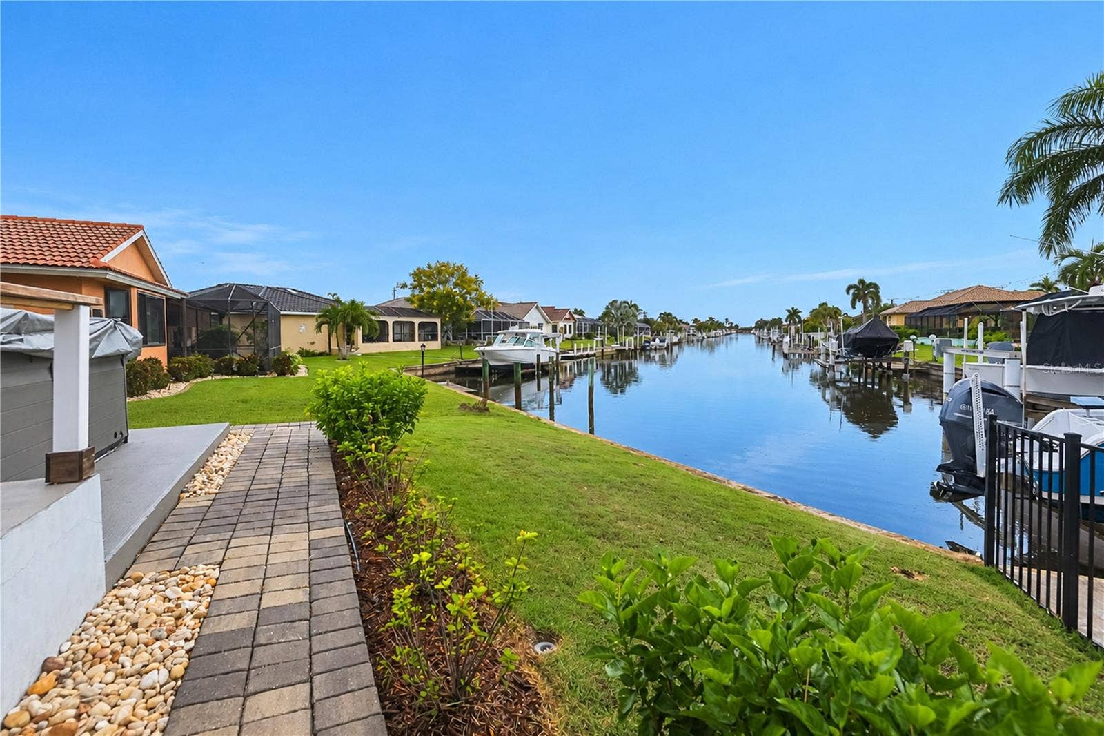 201 TROPICANA DRIVE, Punta Gorda, FL 33950 201 TROPICANA DRIVE, Punta Gorda, FL 33950