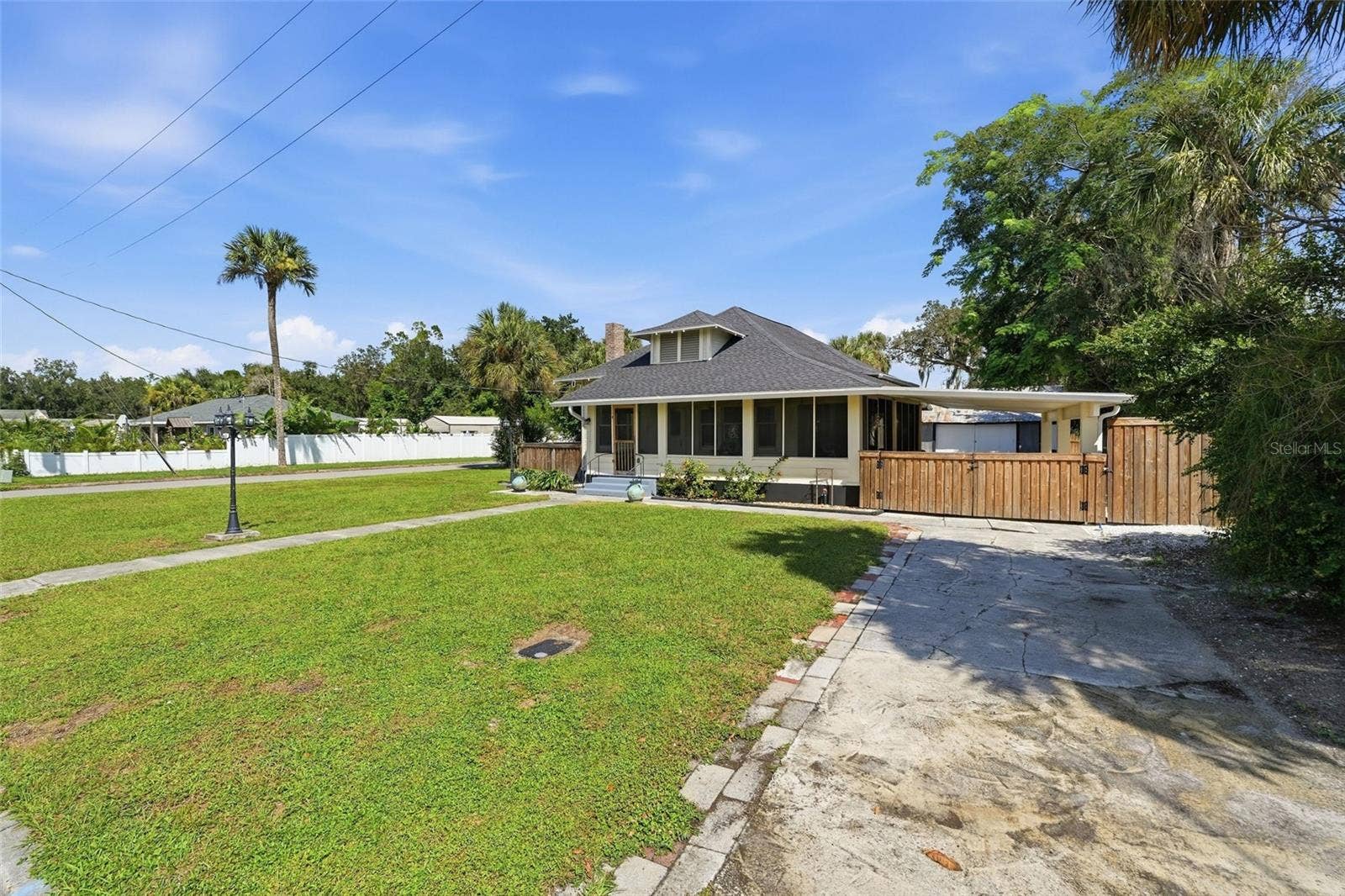 318 N MONROE AVENUE, Arcadia, FL 34266