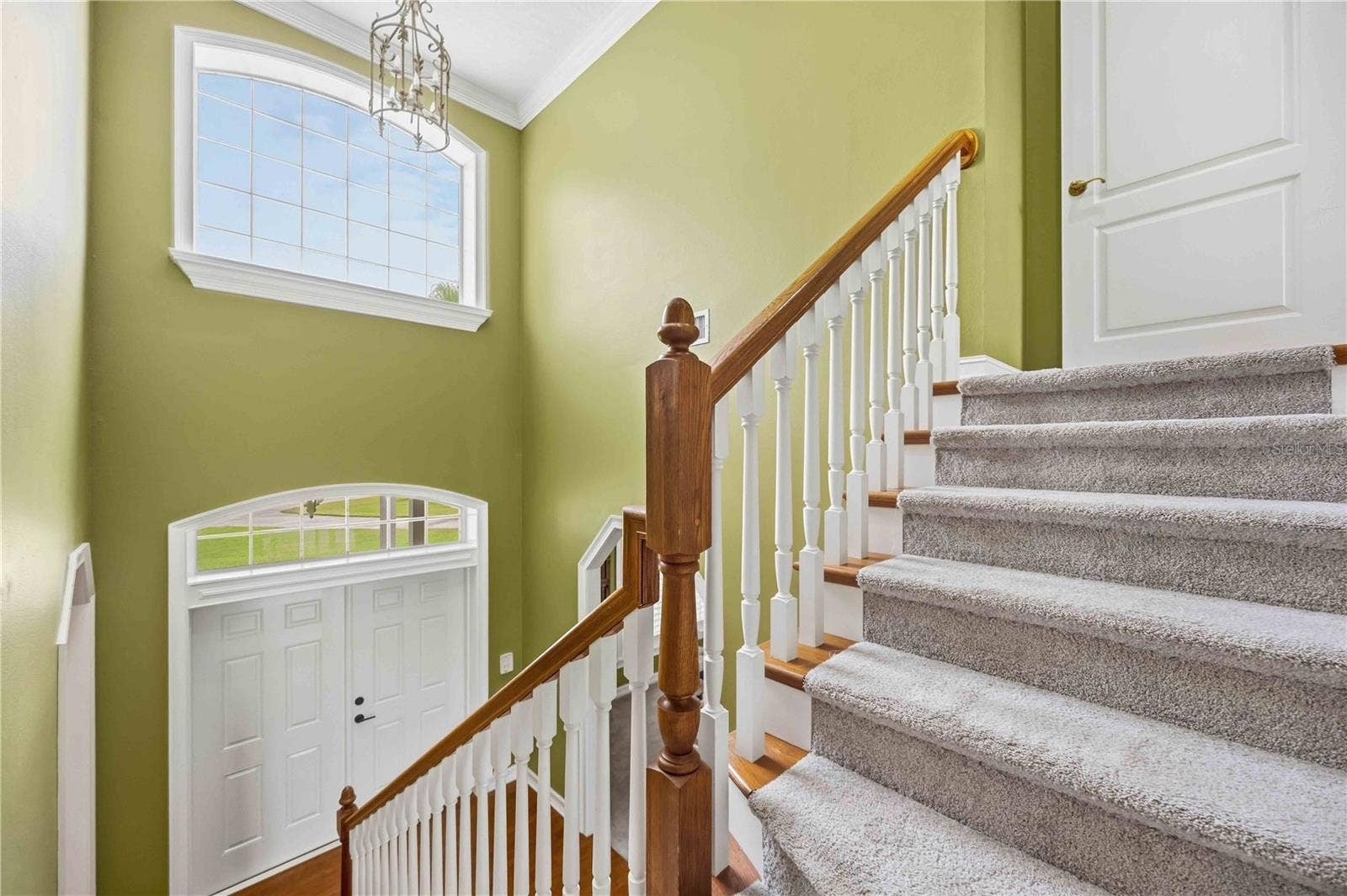 8543 SW AVIARY ROAD, Arcadia, FL 34269 Stairs leading to Primary bedroom