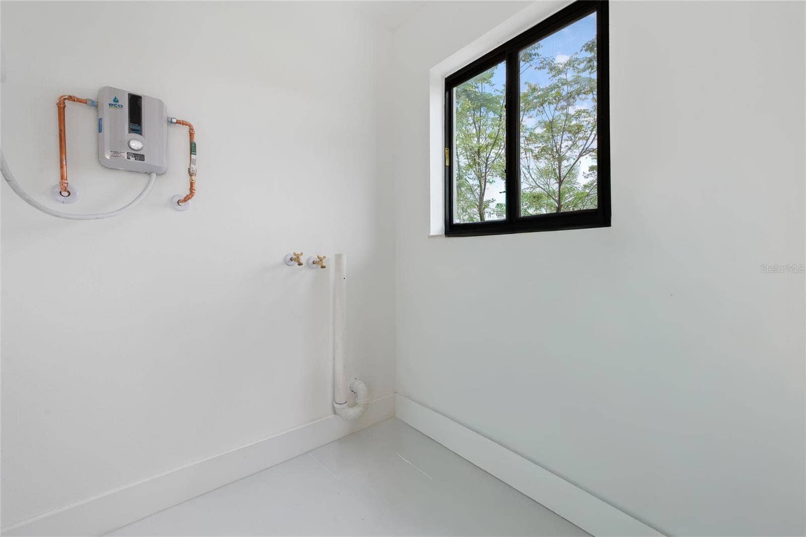 1112 SW 11TH AVENUE, Miami, FL 33129