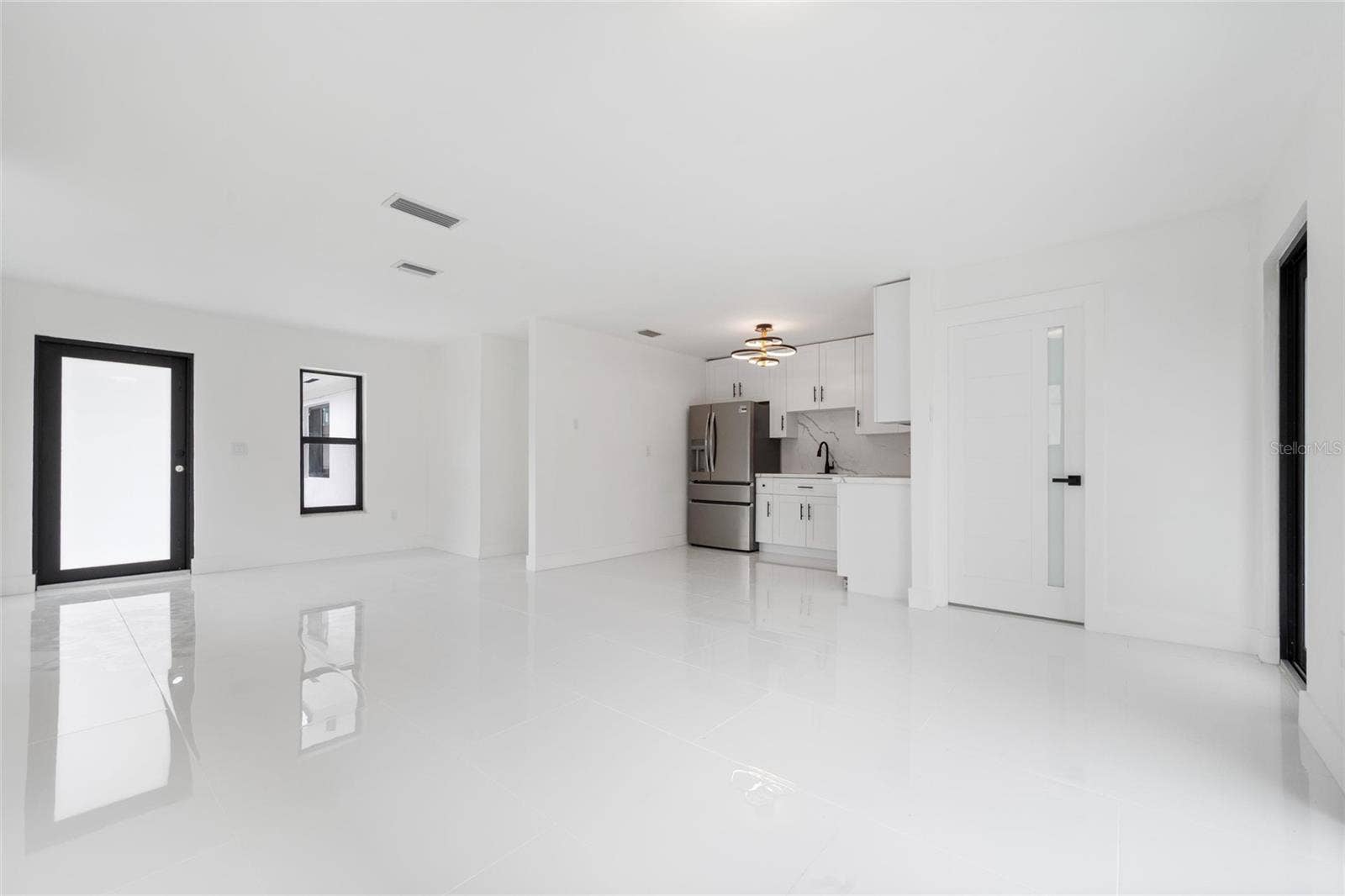 1112 SW 11TH AVENUE, Miami, FL 33129