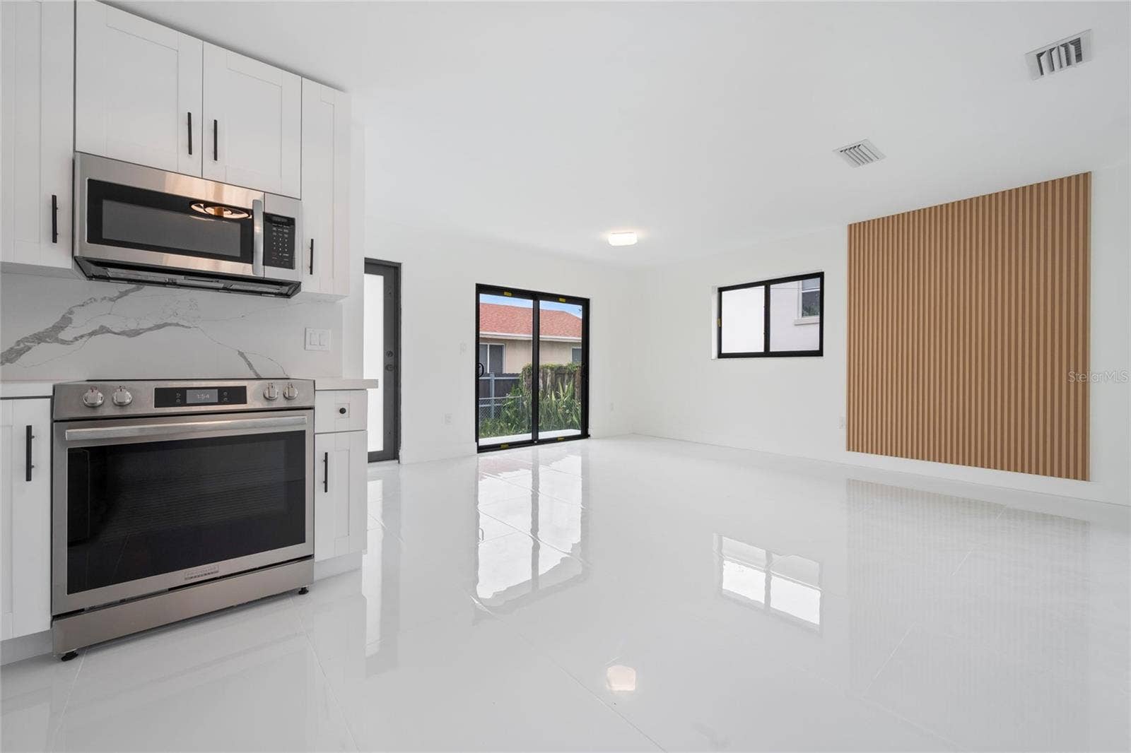 1112 SW 11TH AVENUE, Miami, FL 33129