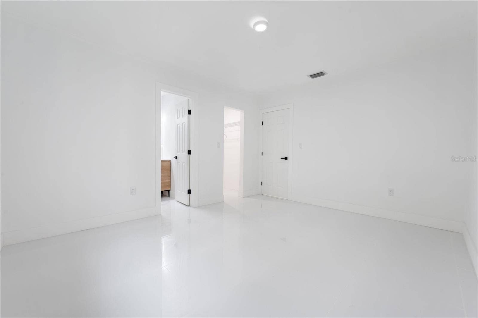 1112 SW 11TH AVENUE, Miami, FL 33129