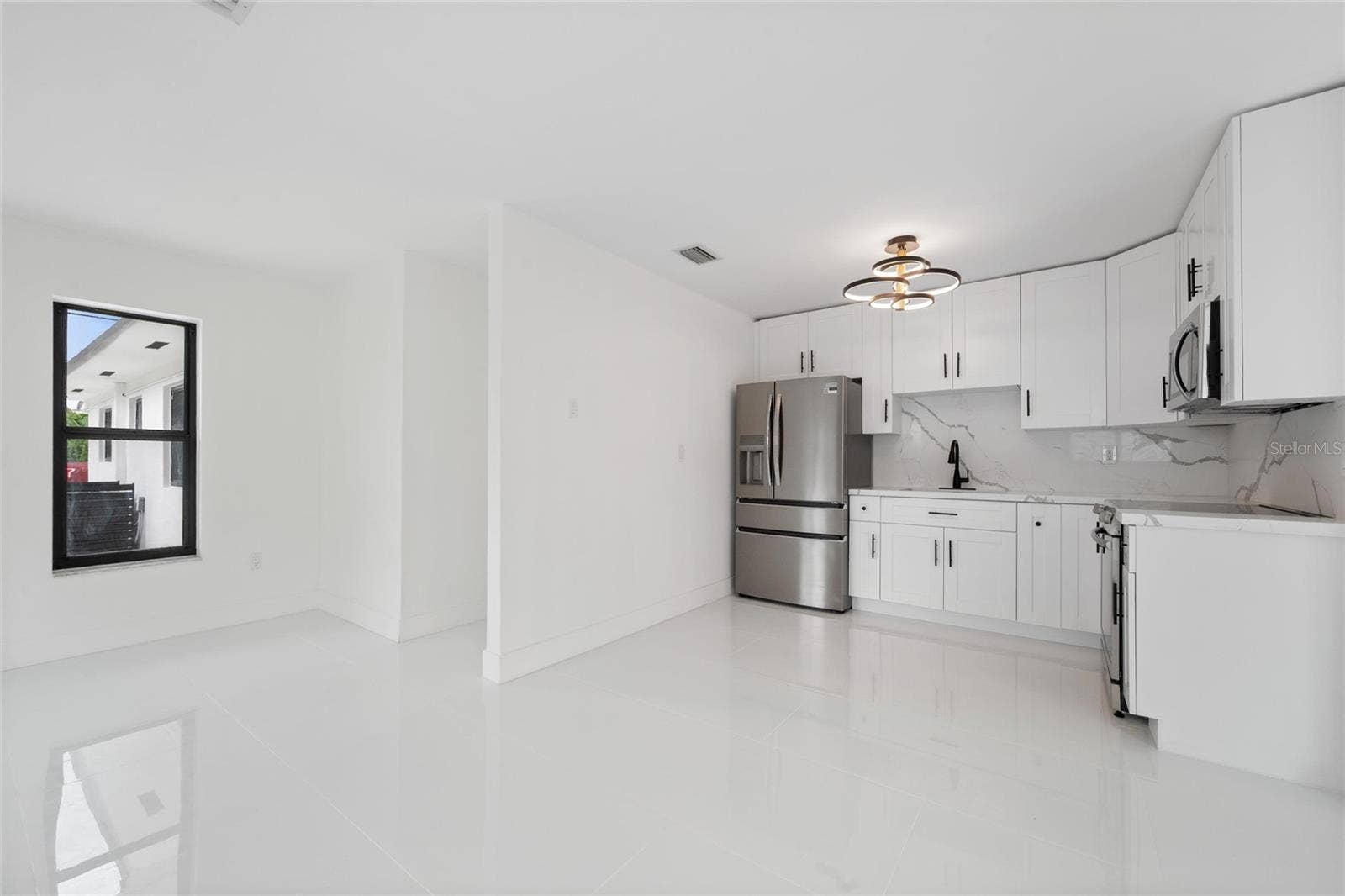 1112 SW 11TH AVENUE, Miami, FL 33129